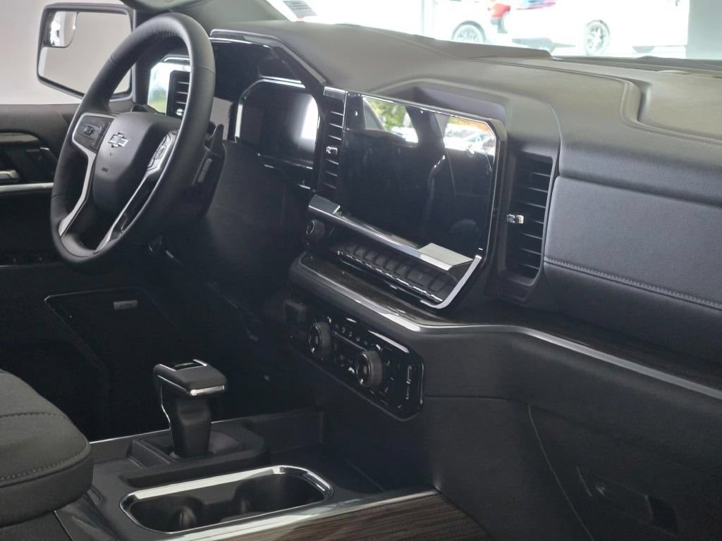 2026 Chevrolet Silverado 1500 RST - Photo 8