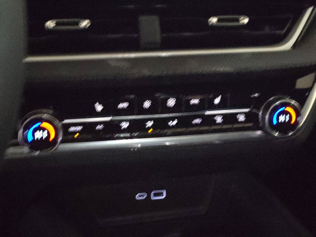 2026 CHEVROLET EQUINOX - Image 25