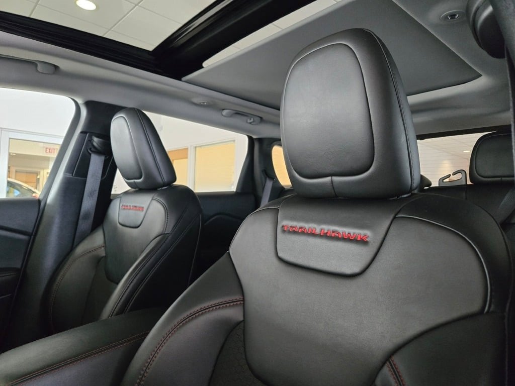2022 JEEP CHEROKEE - Image 24