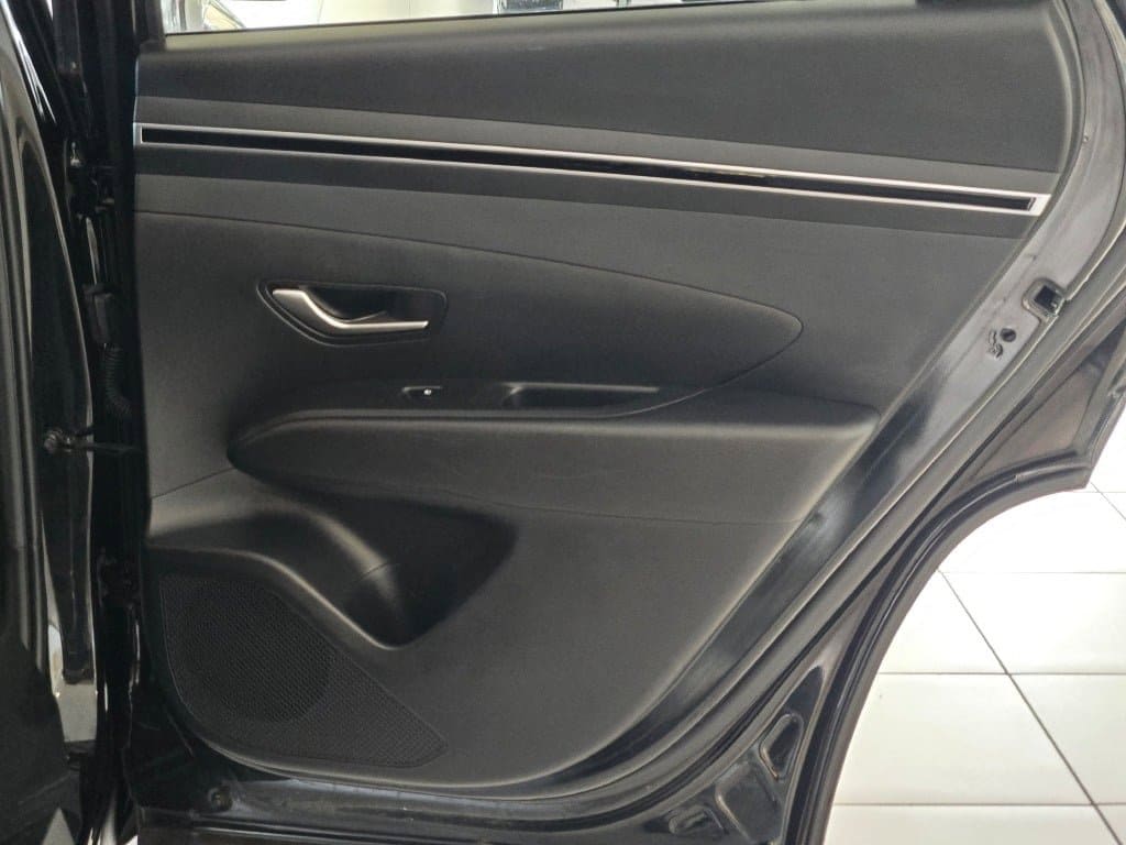 2023 HYUNDAI TUCSON - Image 8