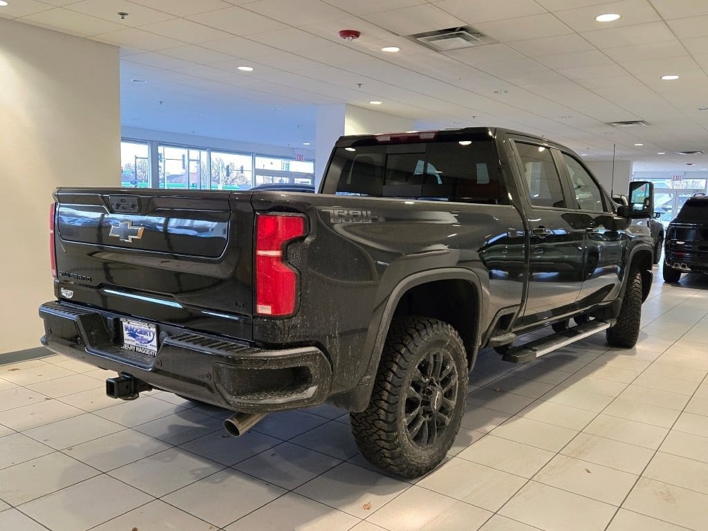 2026 CHEVROLET SILVERADO HD - Image 9