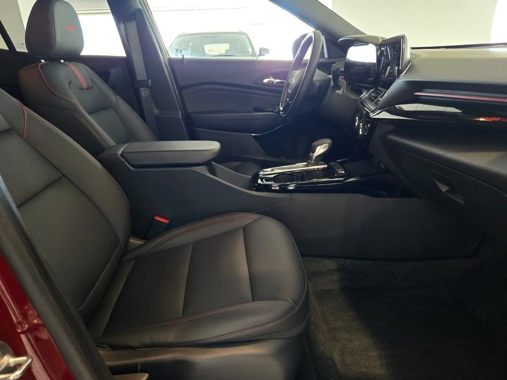 2024 Chevrolet Trax RS - Photo 6