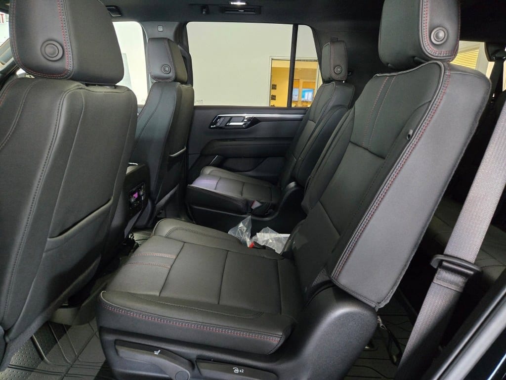 2026 Chevrolet Tahoe RST - Photo 18