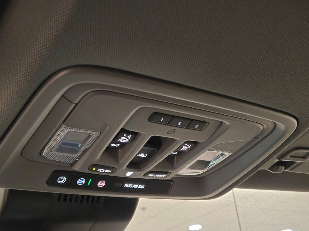 2026 CHEVROLET SILVERADO - Image 30