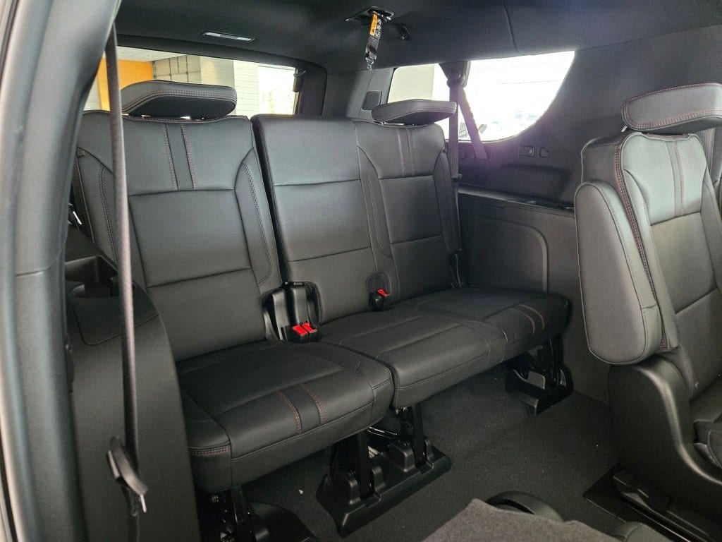 2026 CHEVROLET SUBURBAN - Image 10