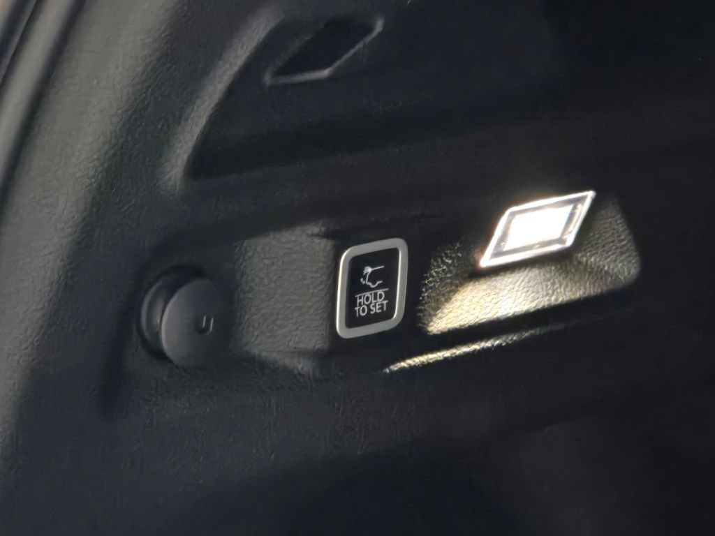2023 Jeep Grand Cherokee L Altitude - Photo 14