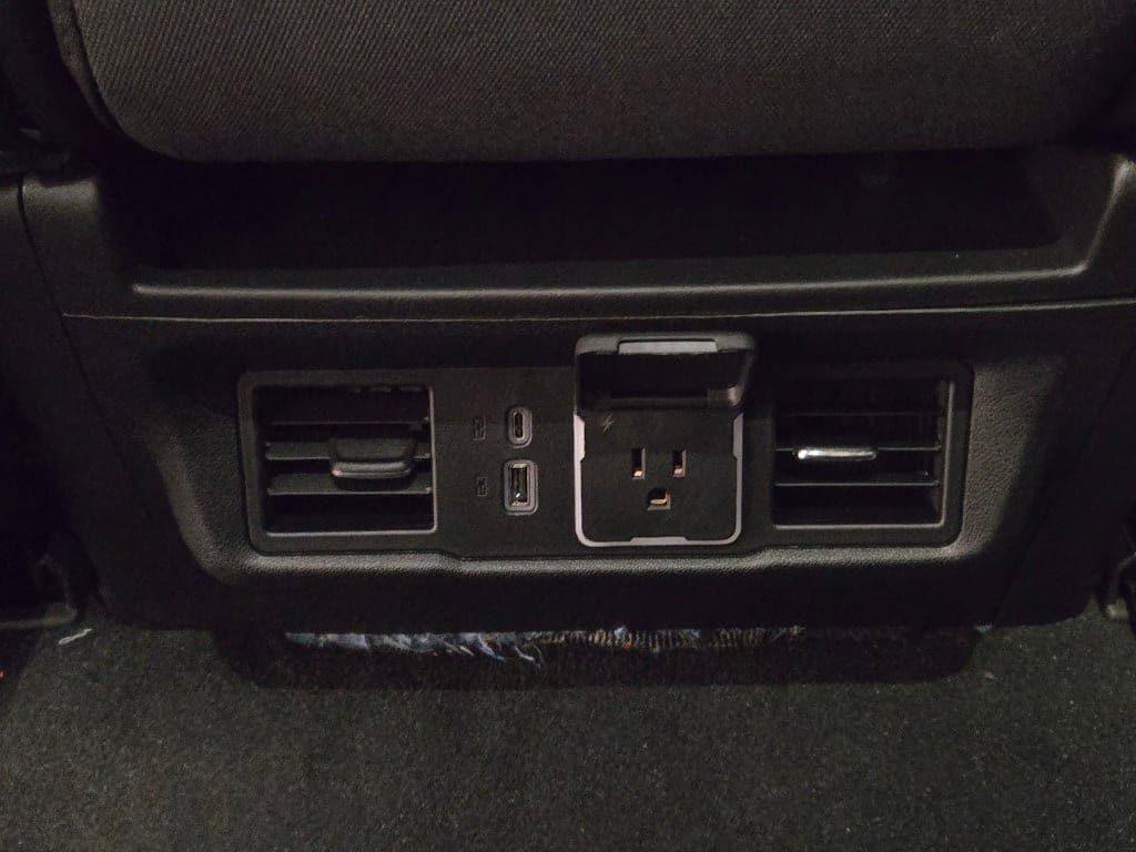 2026 CHEVROLET SILVERADO - Image 15