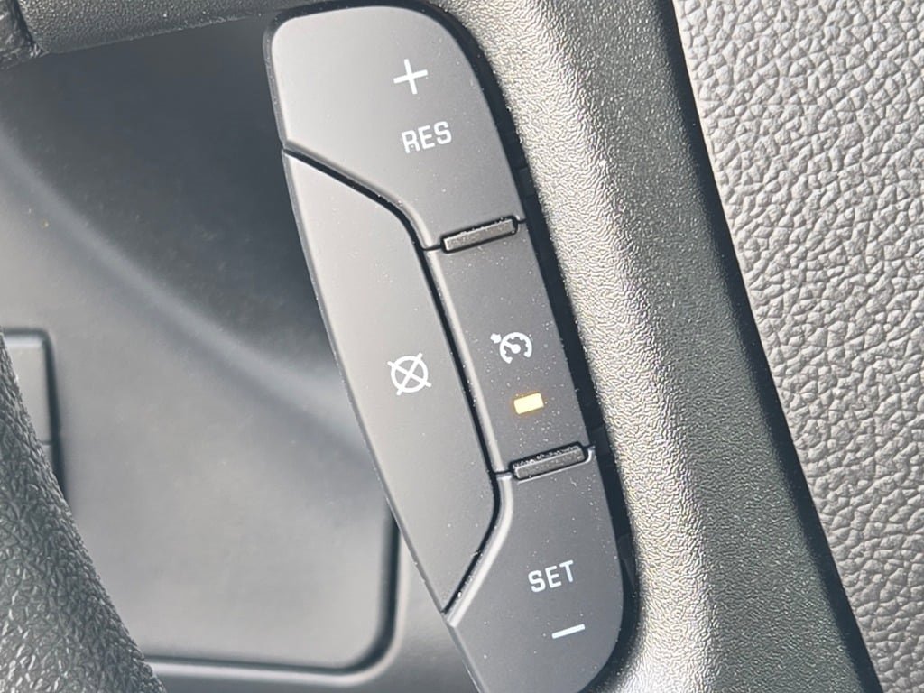 2025 CHEVROLET EXPRESS - Image 24