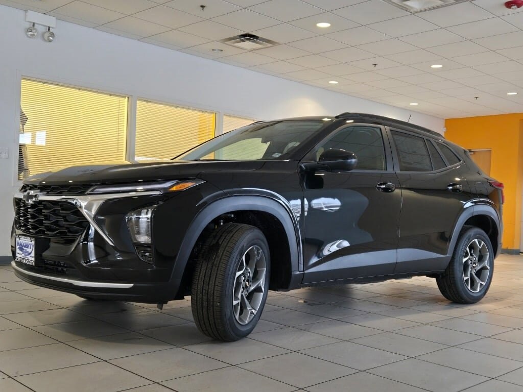 New 2026 Chevrolet Trax LT SUV