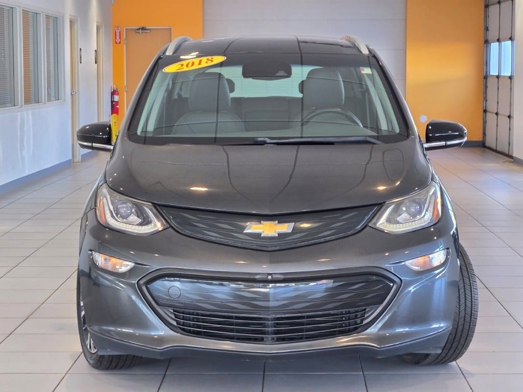 Used 2018 Chevrolet Bolt EV Premier with VIN 1G1FX6S0XJ4116878 for sale in Glen Ellyn, IL