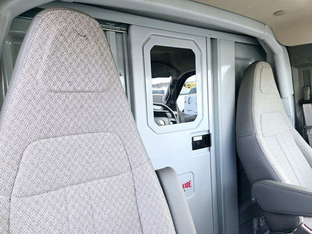 2024 CHEVROLET EXPRESS - Image 6