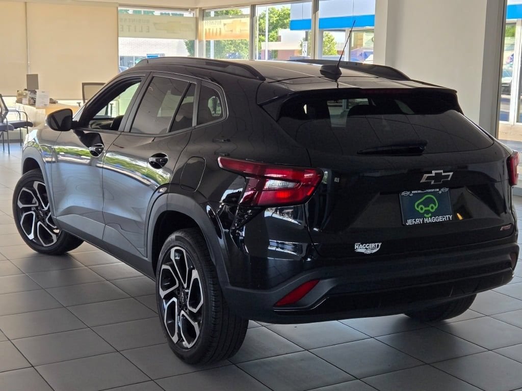 2024 Chevrolet Trax RS - Photo 13