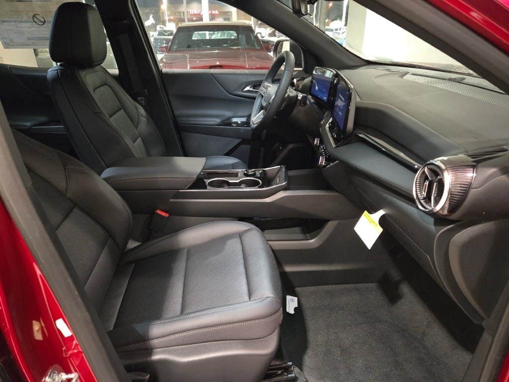 2026 CHEVROLET EQUINOX - Image 5