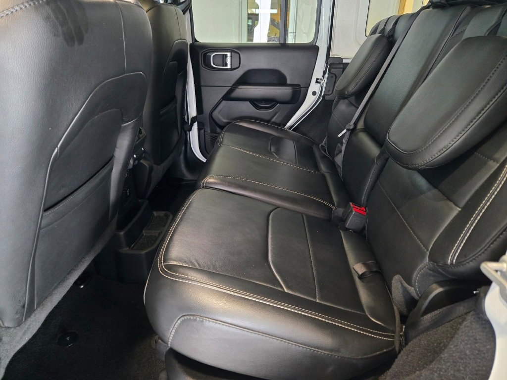 2022 JEEP WRANGLER - Image 14