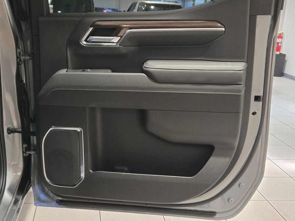 2026 CHEVROLET SILVERADO - Image 7