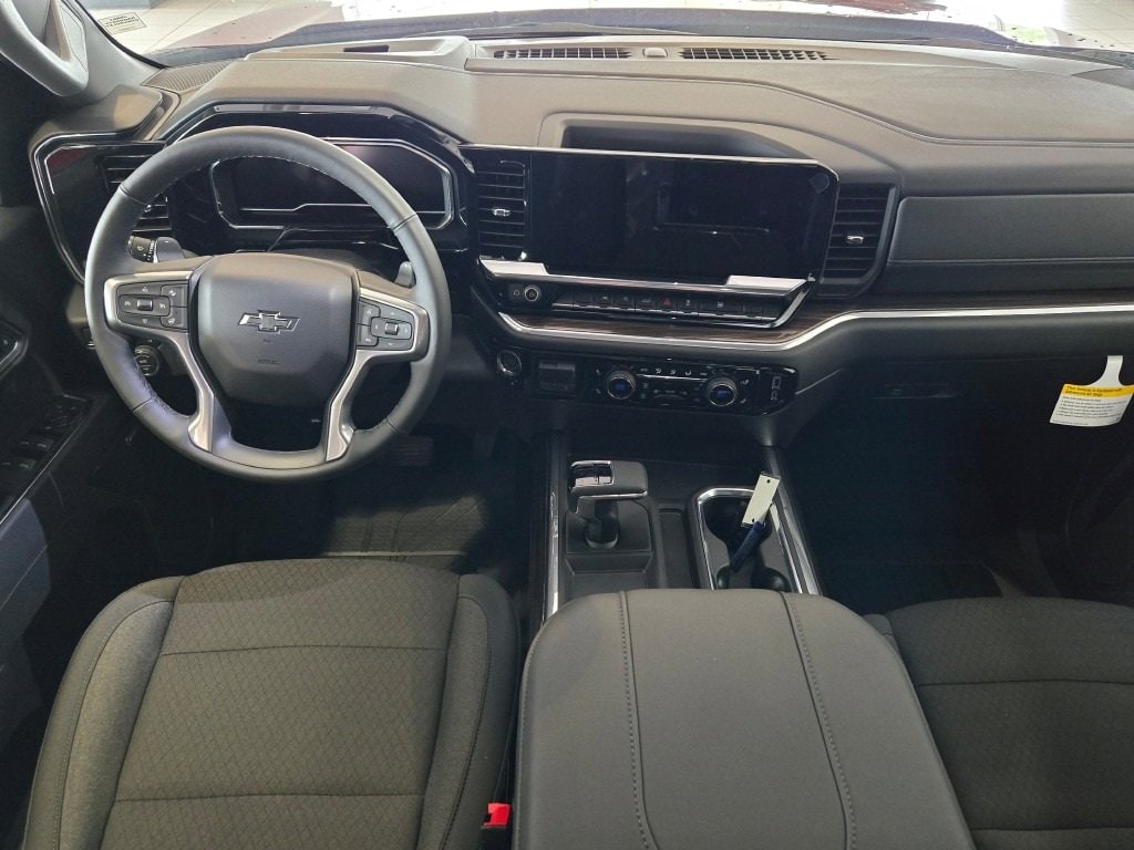 2025 CHEVROLET SILVERADO - Image 18