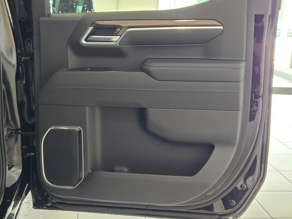 2026 CHEVROLET SILVERADO - Image 7