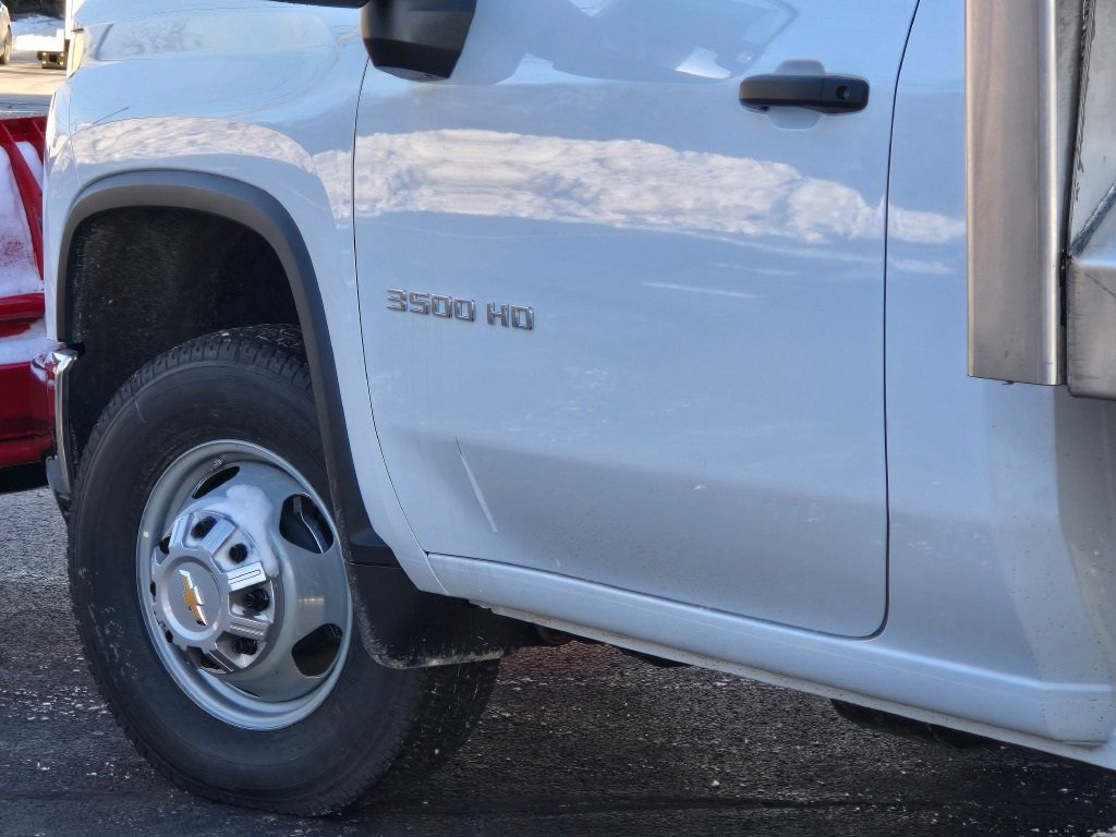 2026 CHEVROLET SILVERADO HD - Image 14