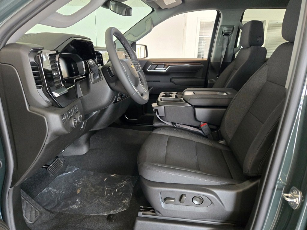 2026 CHEVROLET SILVERADO - Image 16