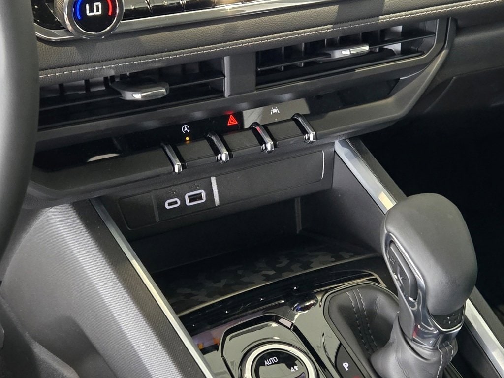 2025 CHEVROLET COLORADO - Image 23