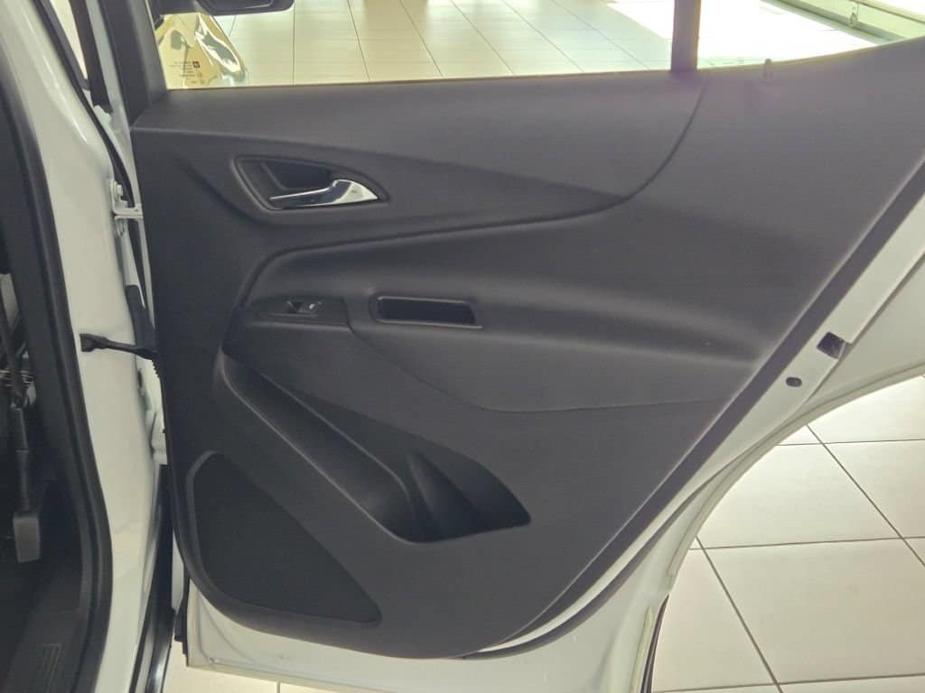 2024 Chevrolet Equinox LT - Photo 8