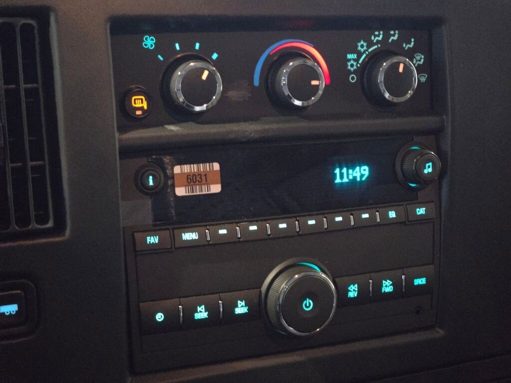 2025 CHEVROLET EXPRESS - Image 15