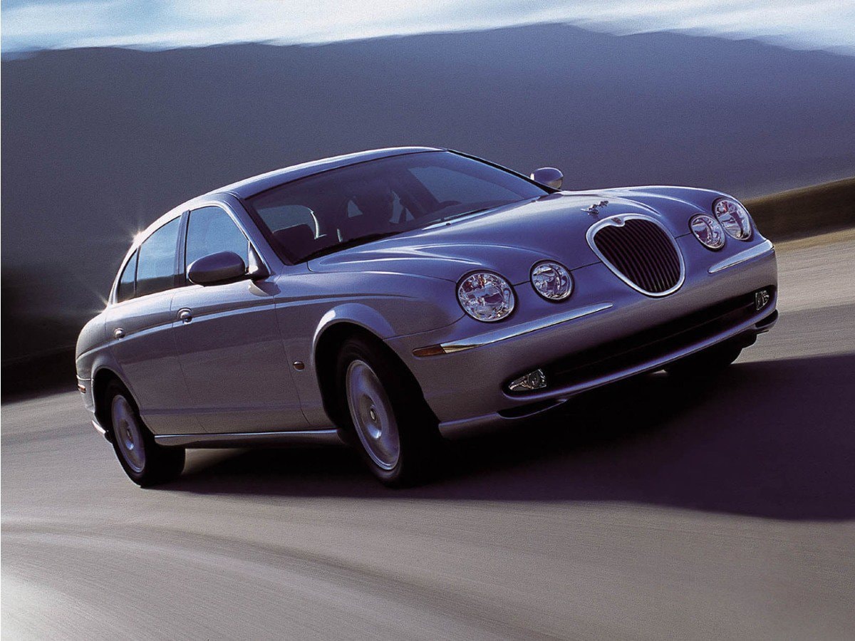 2004 Jaguar S-Type's photo