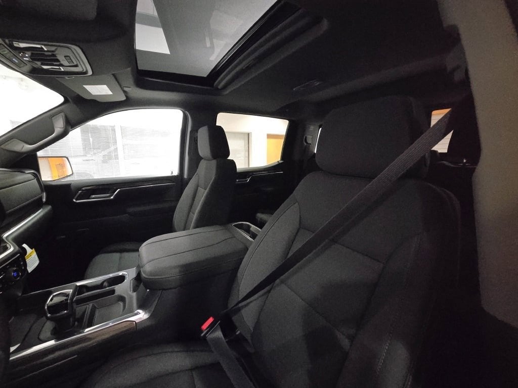 2026 CHEVROLET SILVERADO - Image 25