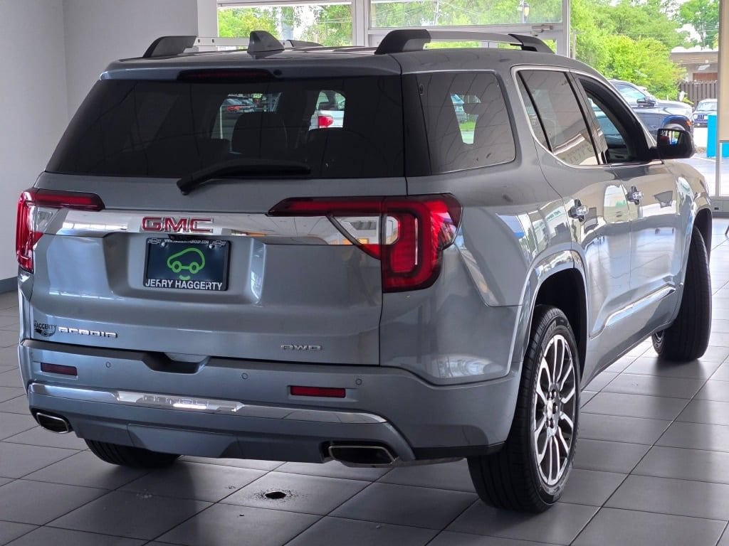 2023 GMC Acadia Denali - Photo 12