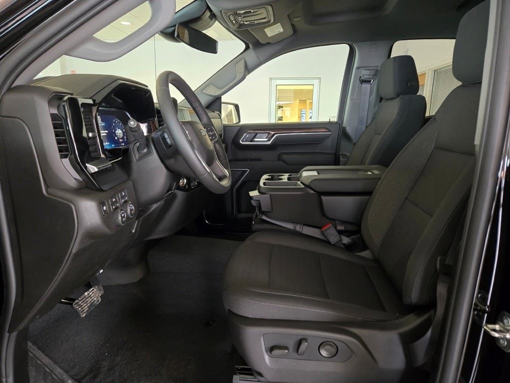 2026 CHEVROLET SILVERADO - Image 20