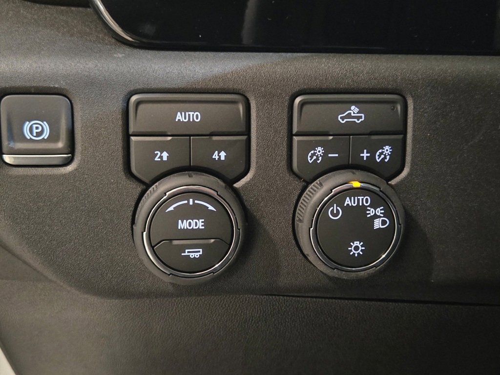 2026 CHEVROLET SILVERADO - Image 25