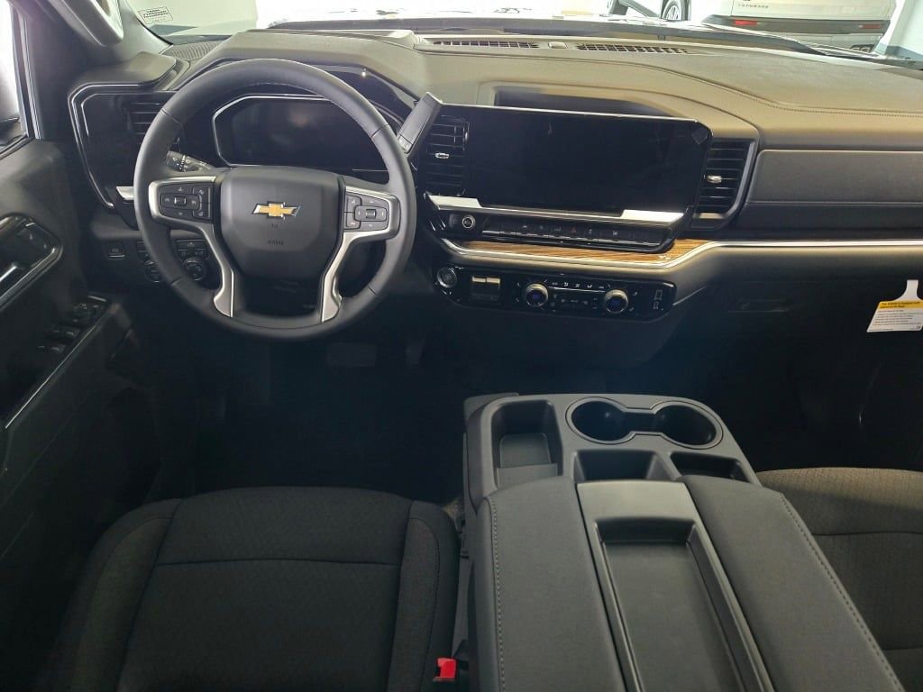 2026 Chevrolet Silverado 1500 LT - Photo 15