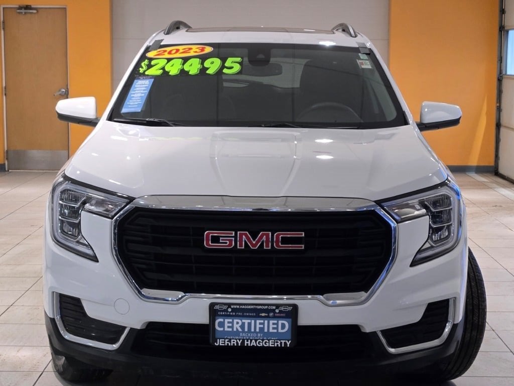 Used 2023 GMC Terrain SLE SUV