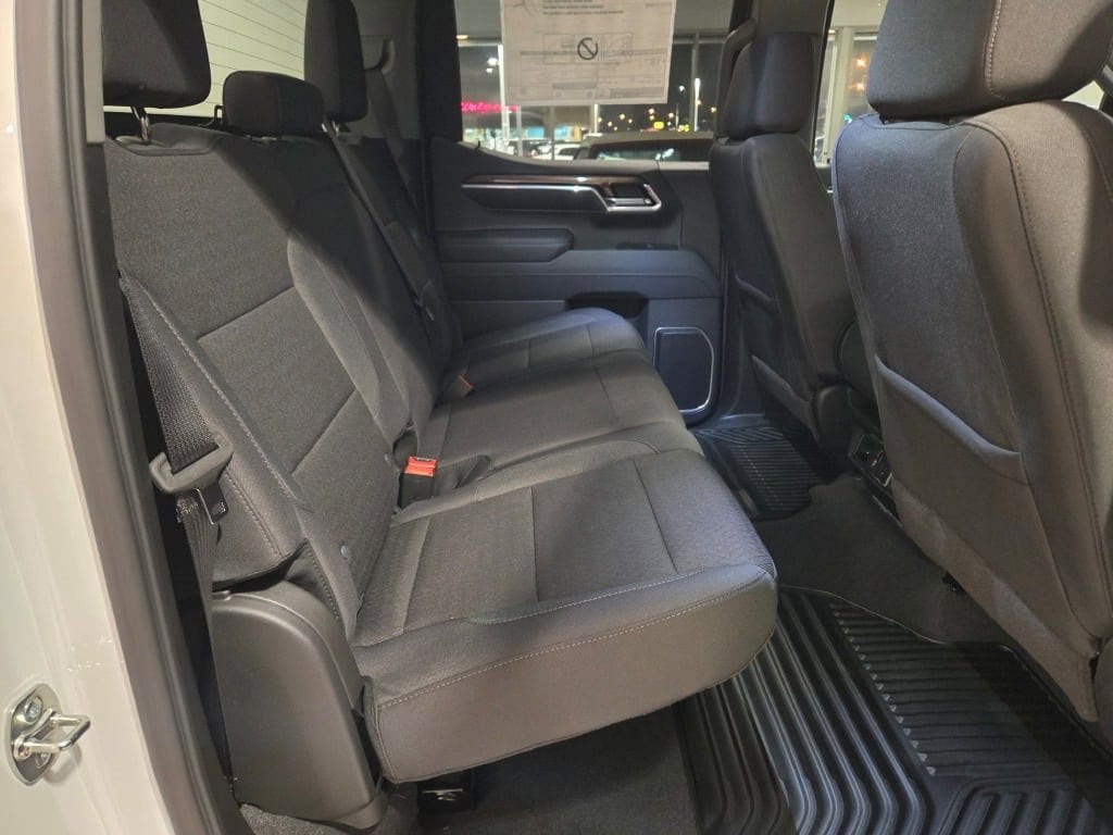 2026 CHEVROLET SILVERADO - Image 9