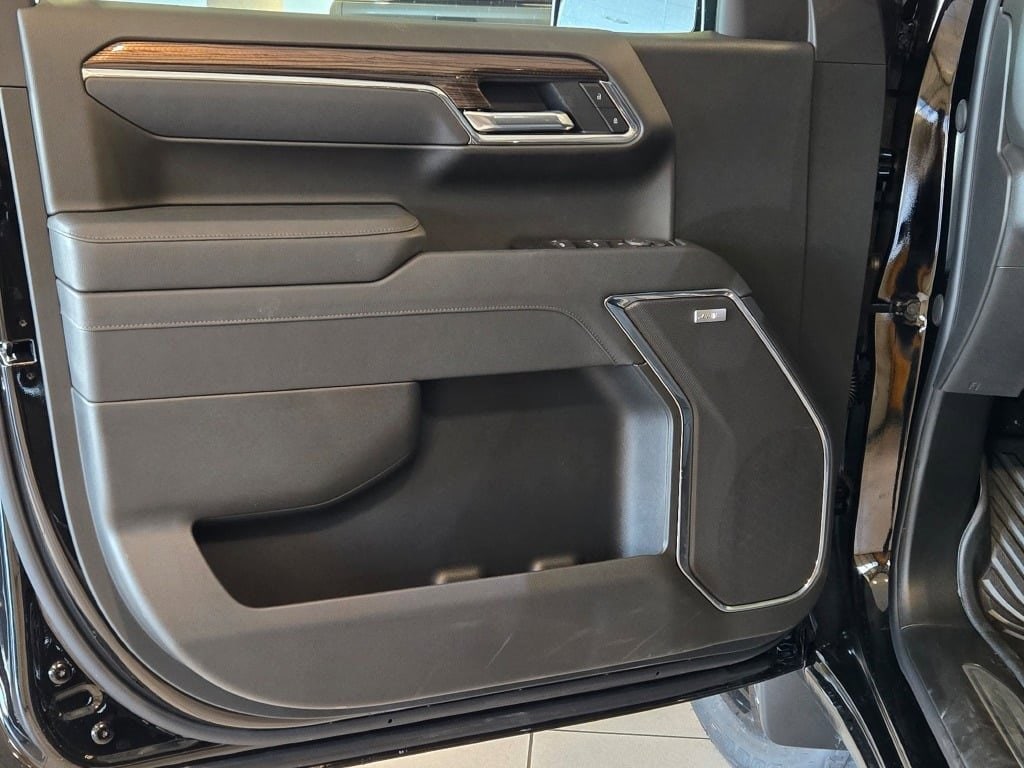 2026 CHEVROLET SILVERADO - Image 18