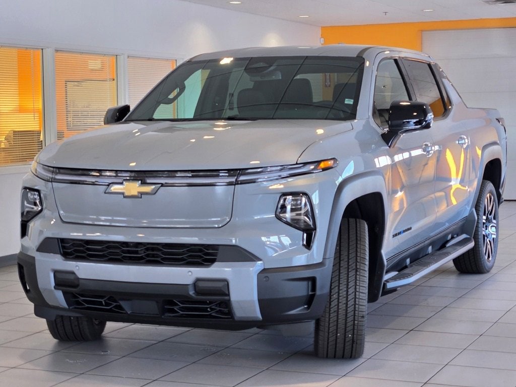 2026 CHEVROLET SILVERADO - Image 3