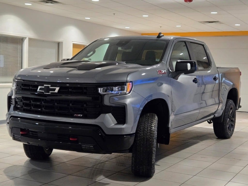 2026 CHEVROLET SILVERADO - Image 3