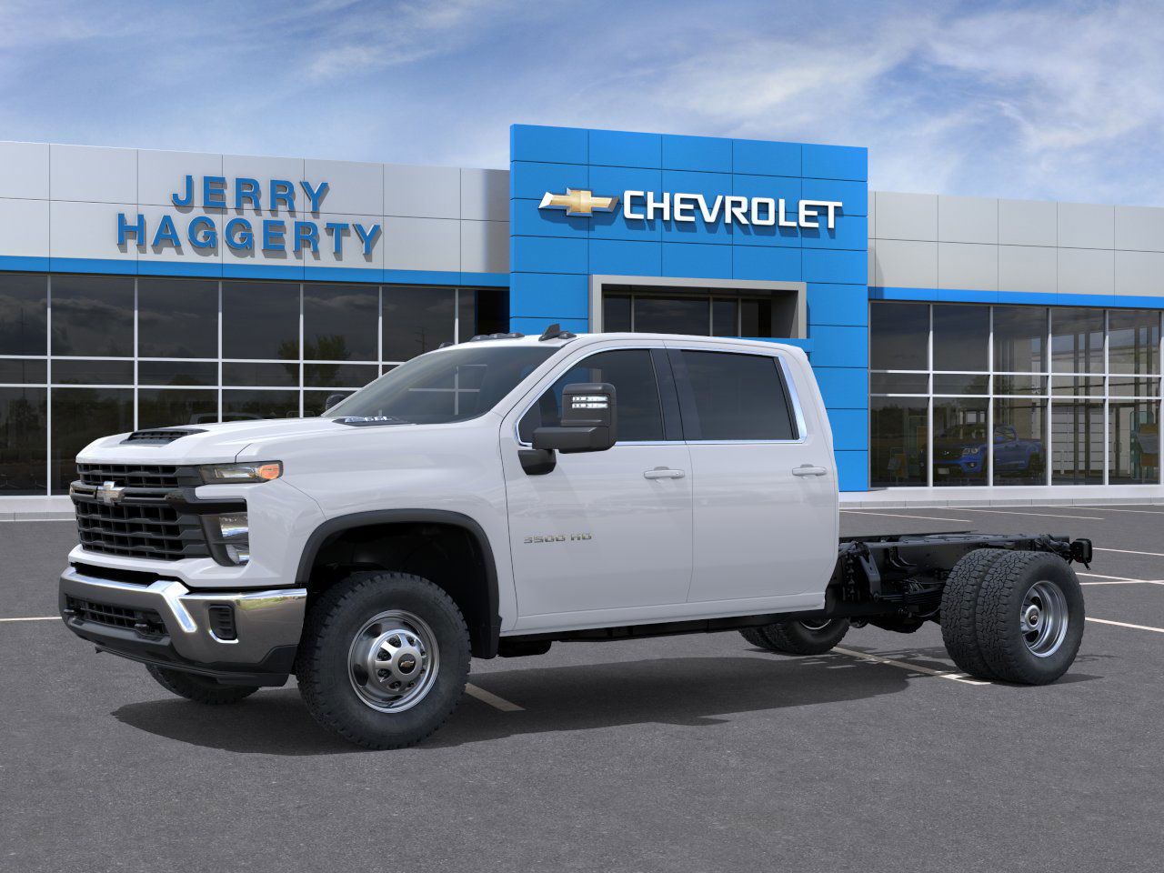 2025 CHEVROLET SILVERADO HD - Image 34