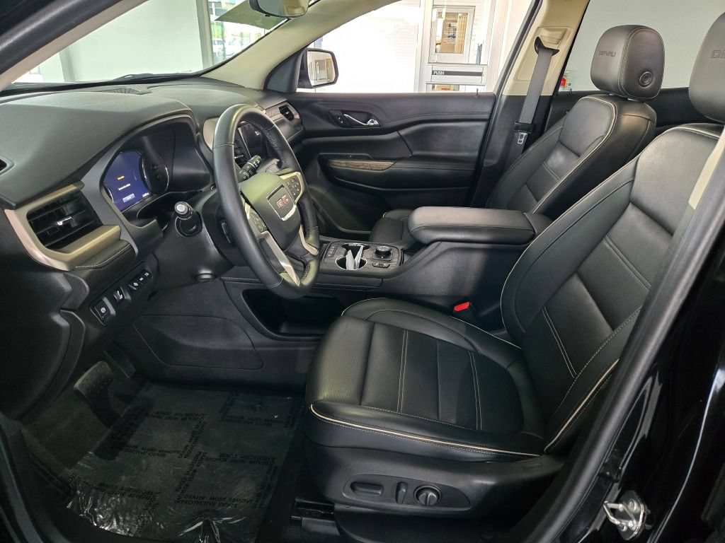 2023 GMC Acadia Denali - Photo 23