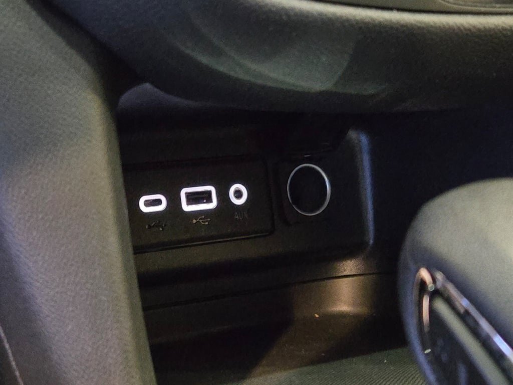 2023 CHEVROLET EQUINOX - Image 25