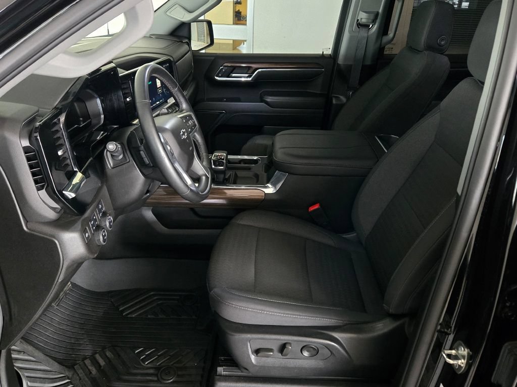2024 Chevrolet Silverado 1500 RST - Photo 21