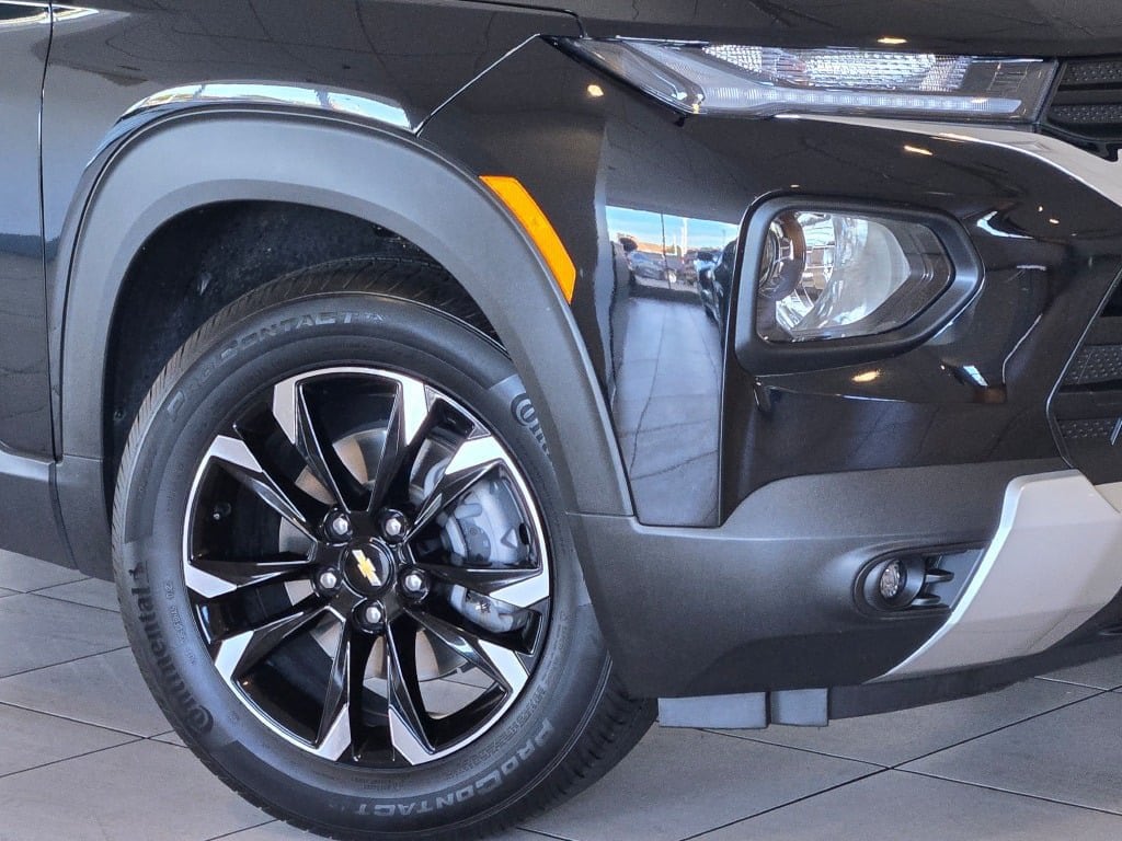 2023 Chevrolet TrailBlazer LT - Photo 2