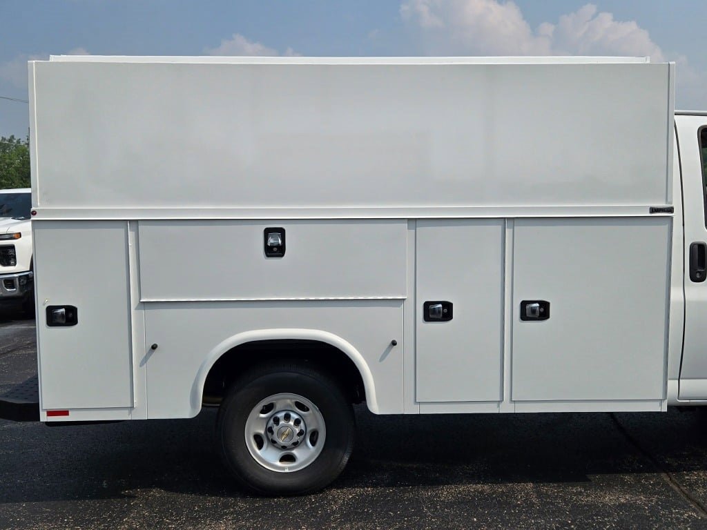 2025 CHEVROLET EXPRESS - Image 7