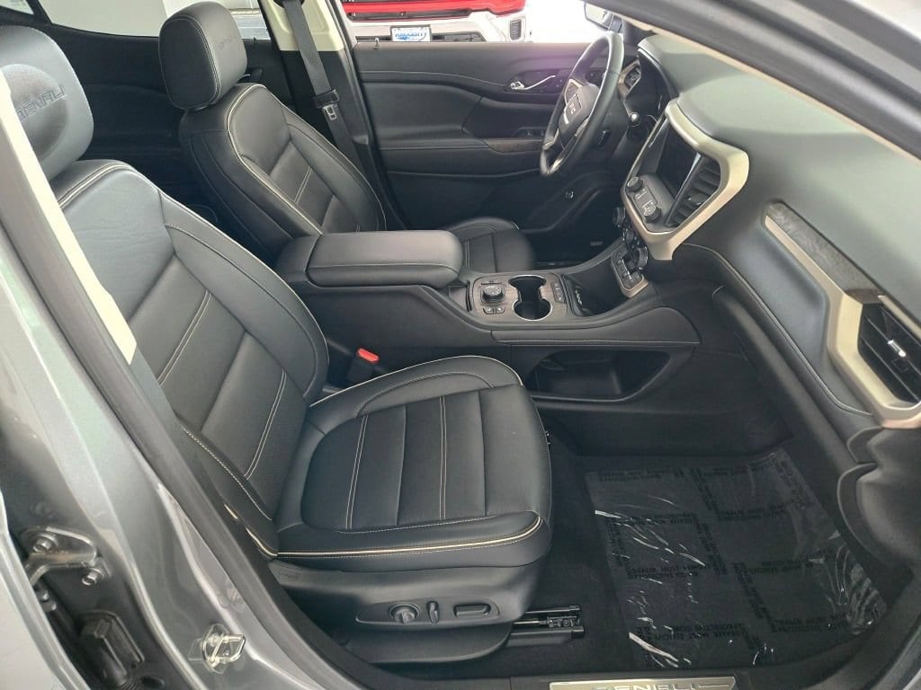2023 GMC Acadia Denali - Photo 6