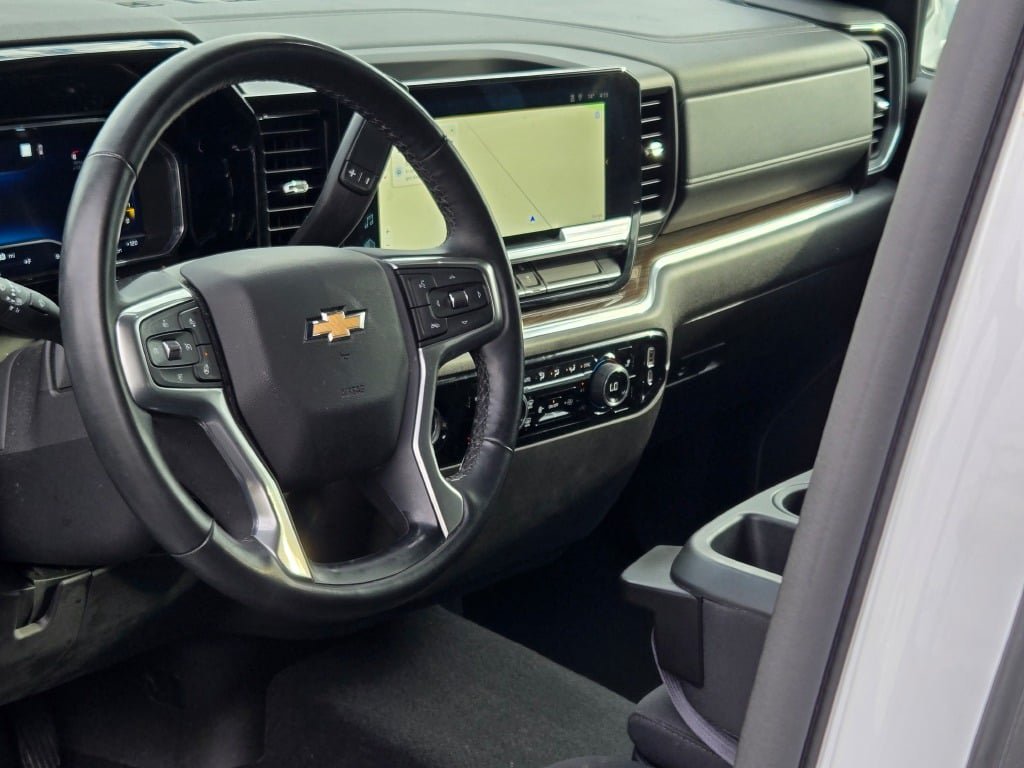 2023 Chevrolet Silverado 1500 LT - Photo 21