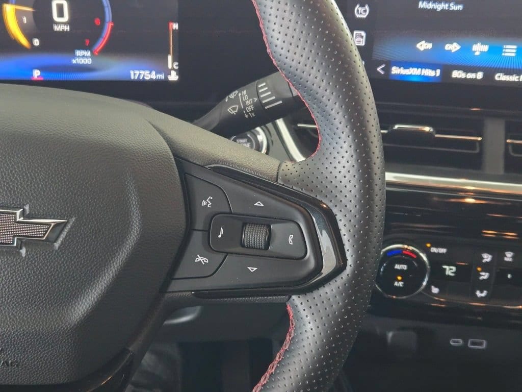 2024 Chevrolet Trax RS - Photo 27