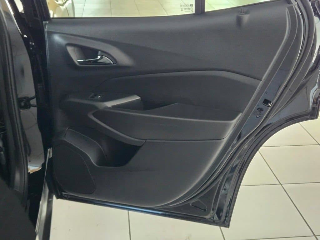2026 Chevrolet Trax LS - Photo 7
