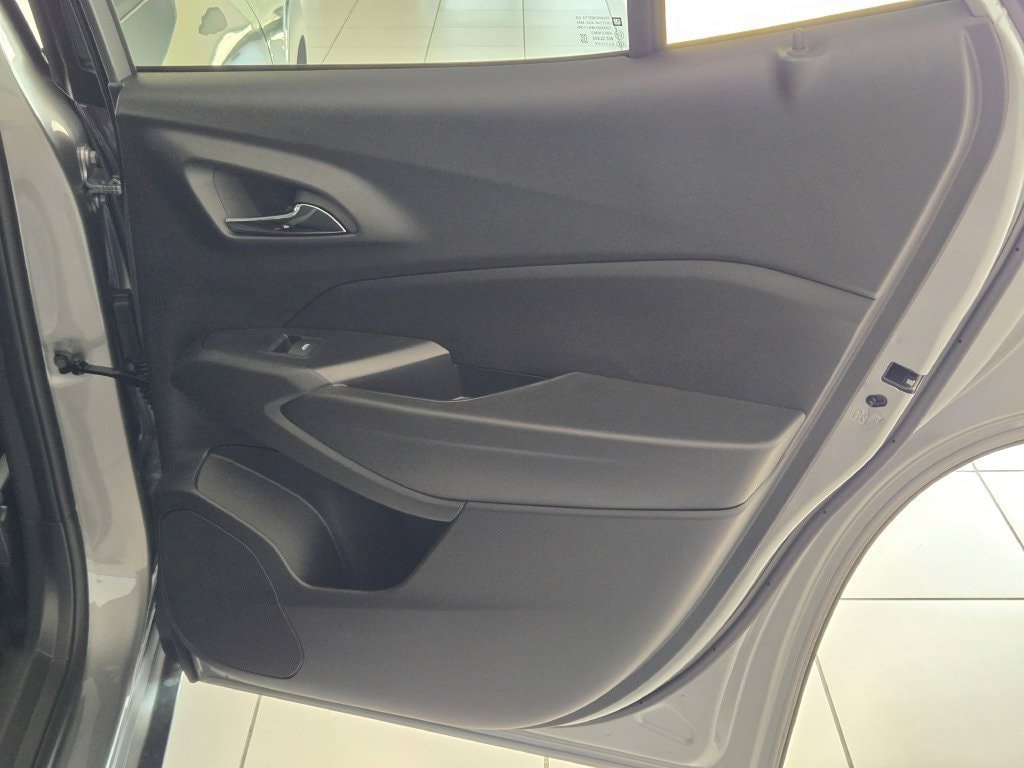 2026 Chevrolet Trax LT - Photo 7