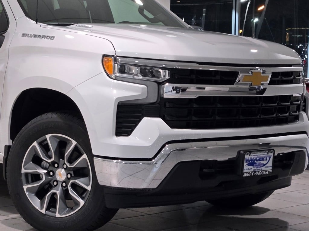 2026 CHEVROLET SILVERADO - Image 2