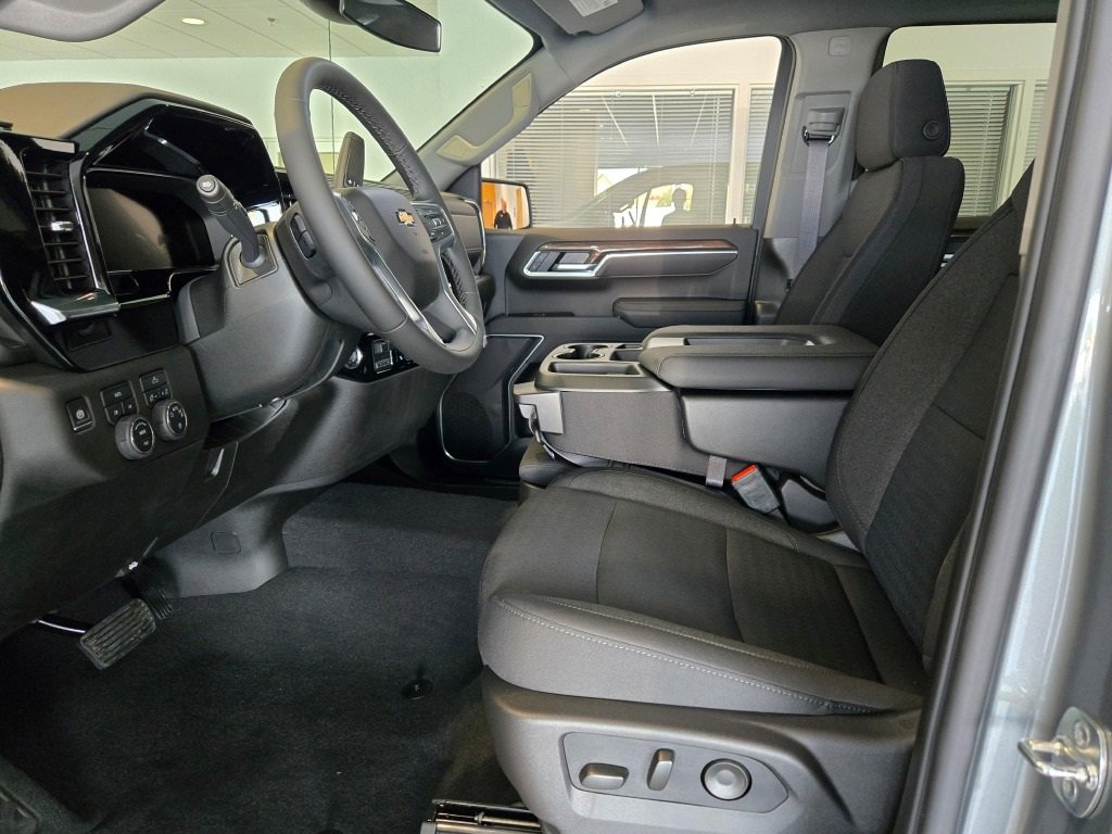 2026 CHEVROLET SILVERADO - Image 21